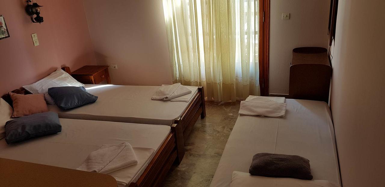 Ilios Apartments Poros Town Bagian luar foto