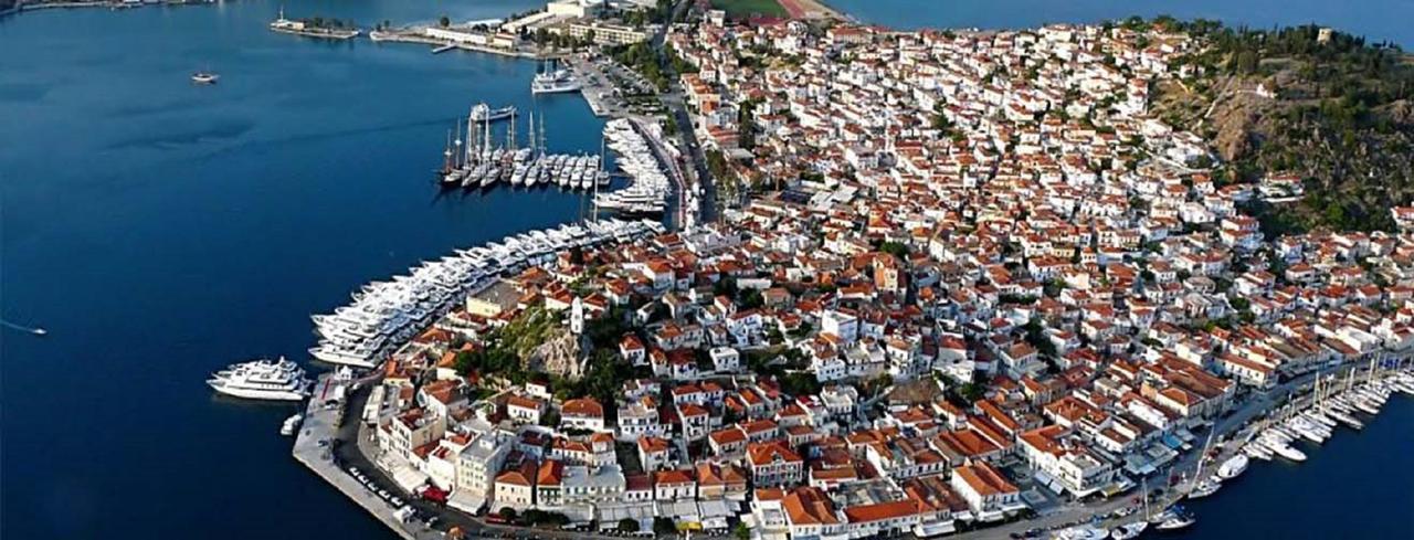 Ilios Apartments Poros Town Bagian luar foto